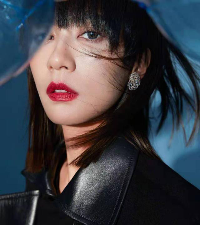 贾静雯的逆盘人生:总要向前看,保持内心充盈才能感受生活的美好