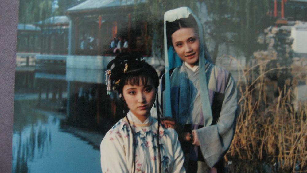 金陵十二钗死的死散的散,唯独她的结局最悲惨:风尘肮脏违心愿