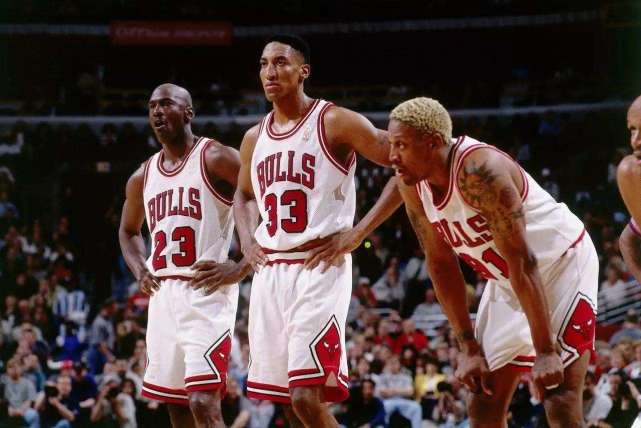 NBA四大奇葩数据:有人0分28篮板,有人打了22分钟全是0