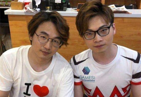 主播真会玩系列!王者荣耀寒夜CJ现场撩妹被活捉,老司机直呼不亏