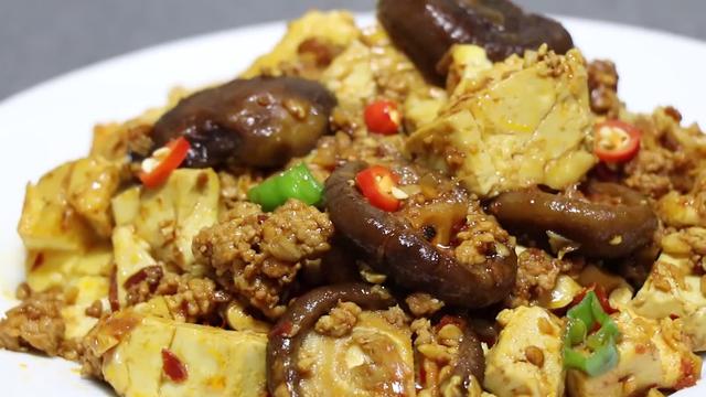 豆腐最近火了,打入5个鸡蛋,居然这么好吃