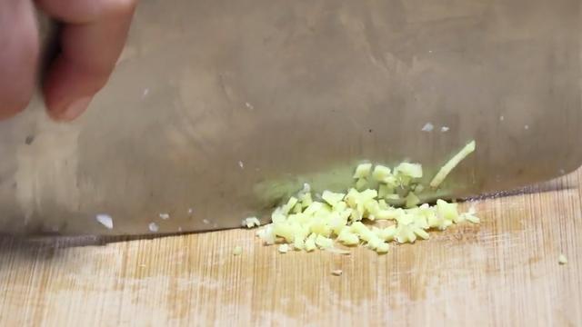 豆腐最近火了,打入5个鸡蛋,居然这么好吃
