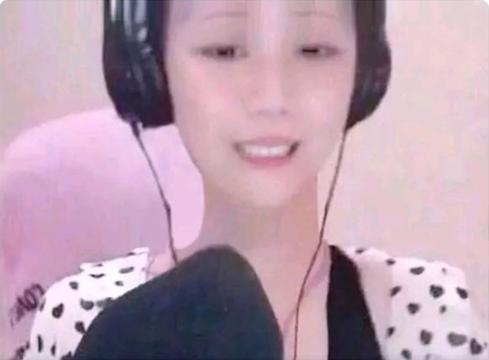 乔碧萝榜一现身回应?做梦都躲不开奶奶,自称开坦克的贝塔