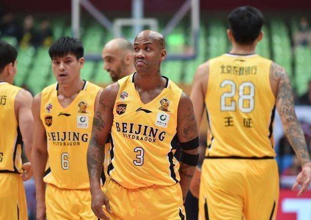 在CBA打过球的4名NBA巨星:麦迪只排第二,榜首是个状元