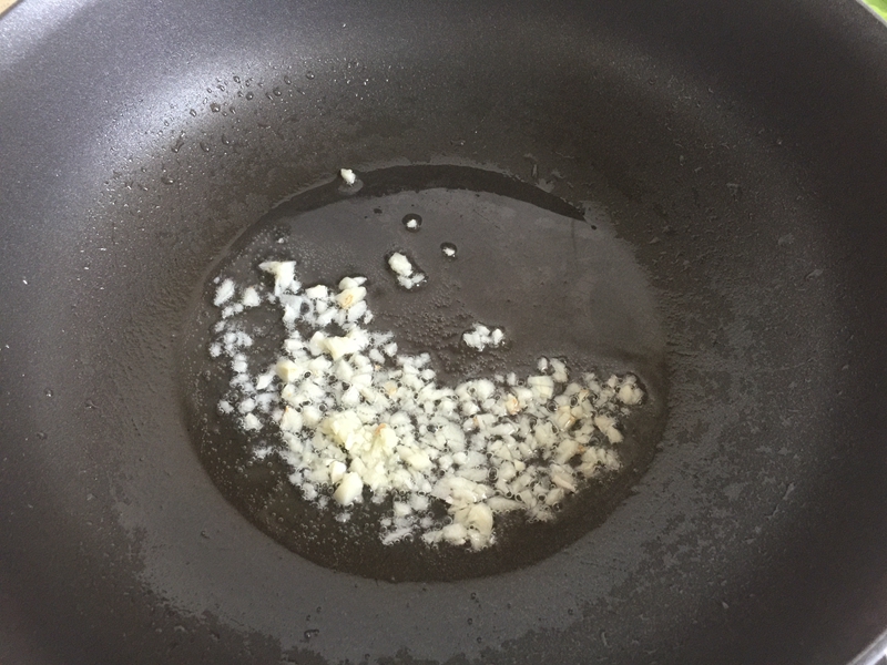天气热没胃口,一盘简单的小炒让你食欲大开,口感清爽又有颜值
