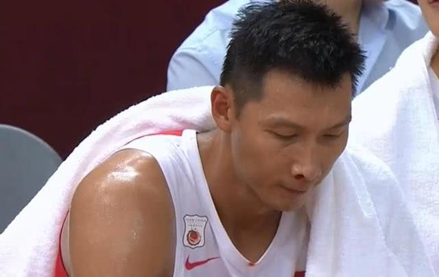 男篮四国赛首胜!刘炜点评道出赢球原因,并指出球队1点不足