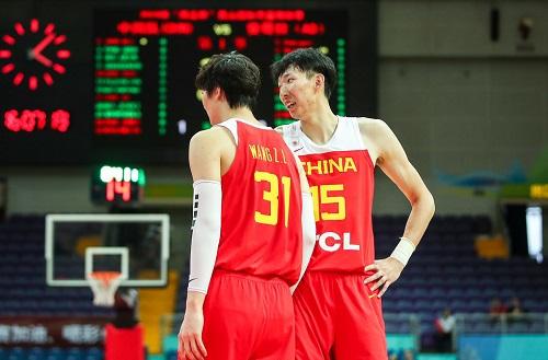阿联首秀狂打铁,大名单仍未确定!距世界杯仅20天,李楠还不急?