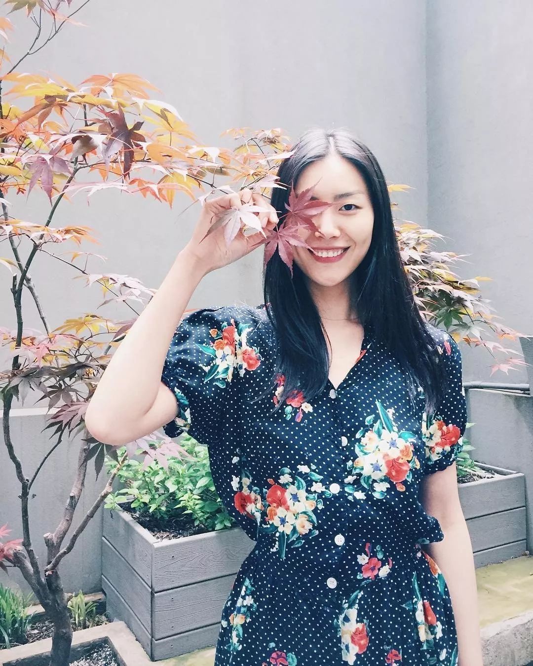 刘雯解约事件引人忧,恐面临巨额赔偿,知名导演力挺刘雯打官司
