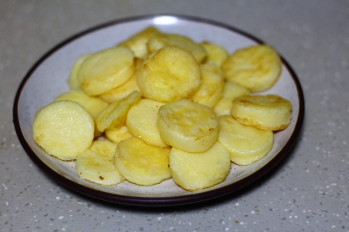 孩子胃口不好,给他做盘外焦内嫩,酸甜可口的茄汁豆腐,开胃又下饭