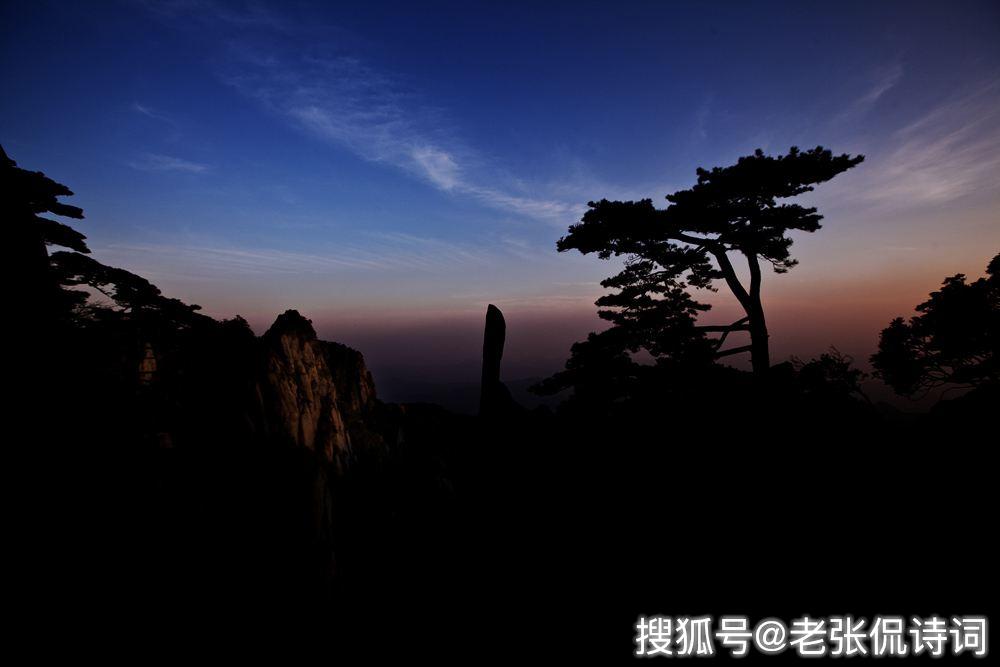 彻夜难眠,却成就苏轼最婉约宋词;前10字惊艳,后12字成歌词
