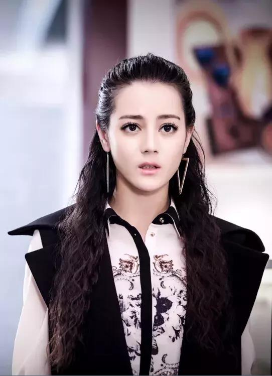 《爱的阶梯》演员让人唏嘘,女主张檬自毁前程,女配却大红大紫