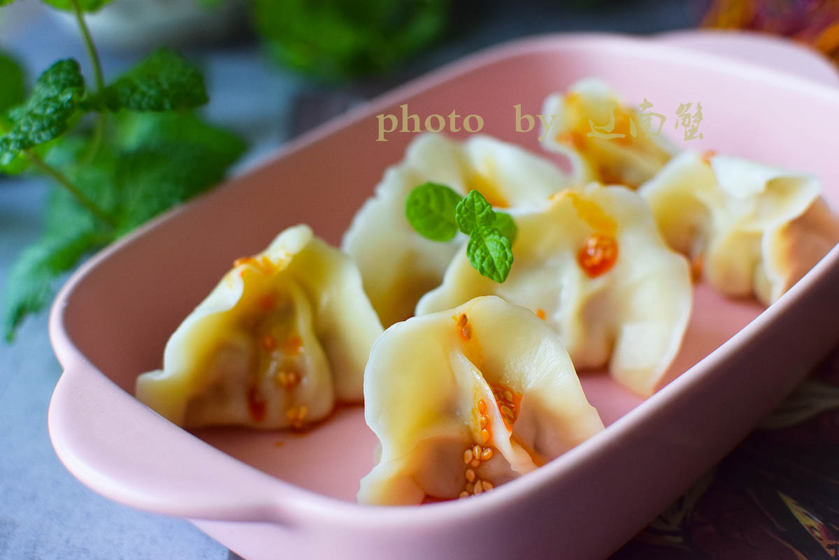 用这菜做饺子,老公最爱吃,口感脆味道爽,一周最少吃一次