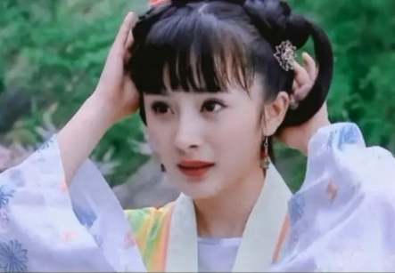 扒一扒杨幂成名前的古装角色,灵气十足的她被演技拖成二线女明星