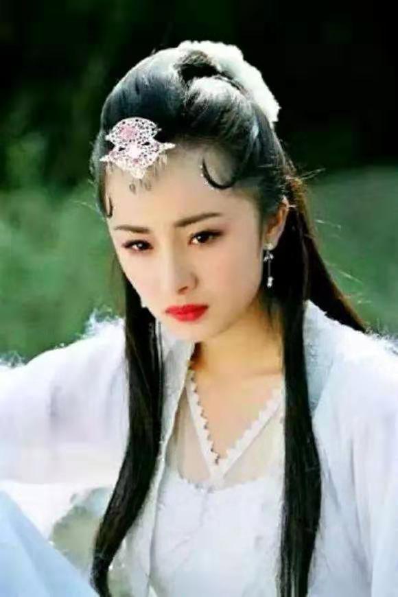 扒一扒杨幂成名前的古装角色,灵气十足的她被演技拖成二线女明星