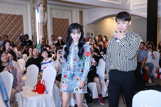 为什么找男友张恒当经纪人!郑爽回应了:他能让人看到最美的我