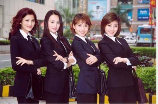 杨紫乱点鸳鸯谱气坏黄晓明,还珠三个版本中柳红的结局你还记得吗