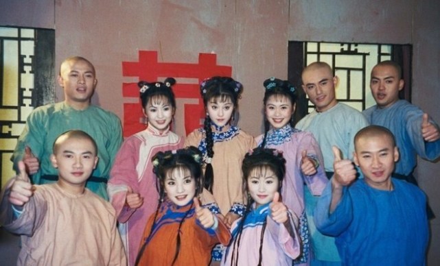 杨紫乱点鸳鸯谱气坏黄晓明,还珠三个版本中柳红的结局你还记得吗