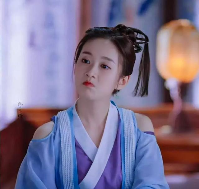 因《巴啦啦小魔仙》走红,她饰演反派人物靠颜值圈粉,今寂寂无名