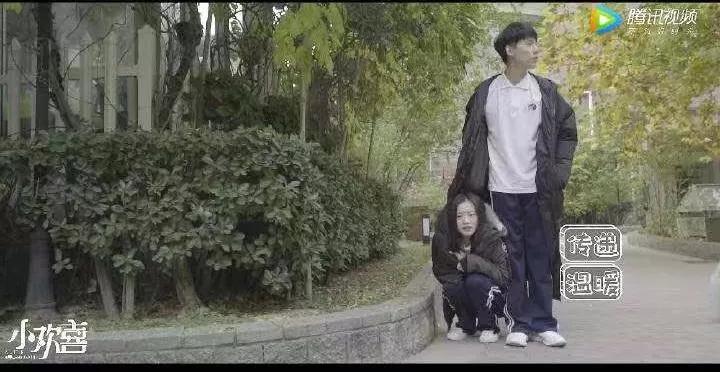 《小欢喜》幕后花絮:方一凡给乔英子取暖,两人戏外比剧里更甜