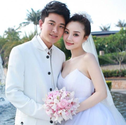 甜馨父女同框,李小璐铁粉疑暗讽贾乃亮故意让被拍,对其充满敌意