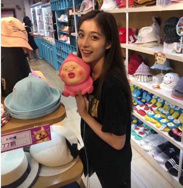 《小欢喜》里的三个妹妹真的演技在线又元气满满,最美不是李庚希