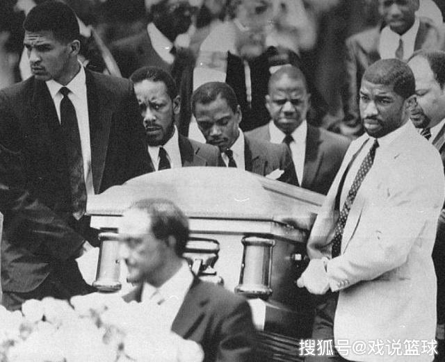 NBA最可惜的天才,大学时曾打爆乔丹,因吸毒改变人生!