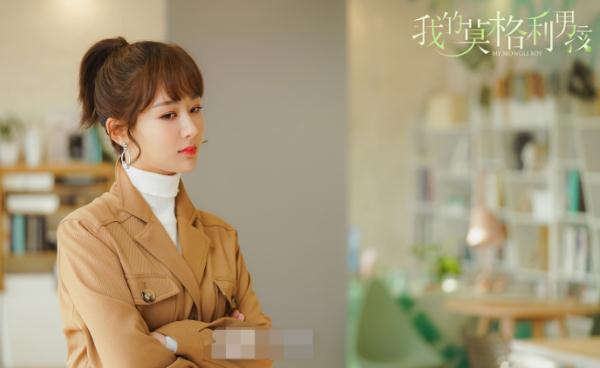 杨紫《莫格利》开播倒计时,播出时间暗藏玄机:李现的大日子