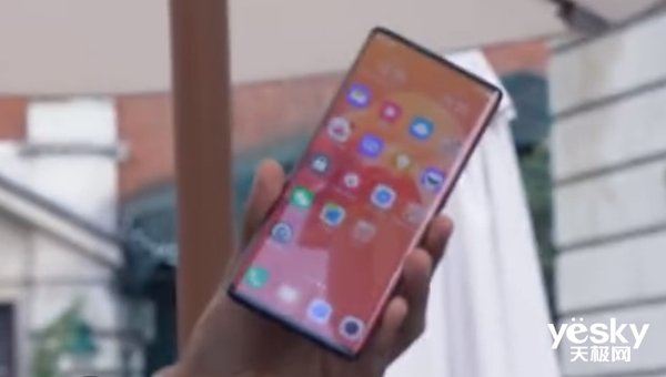 vivo NEX3海外真机曝光:后置圆形三摄、前升降双摄 5G版9月发布