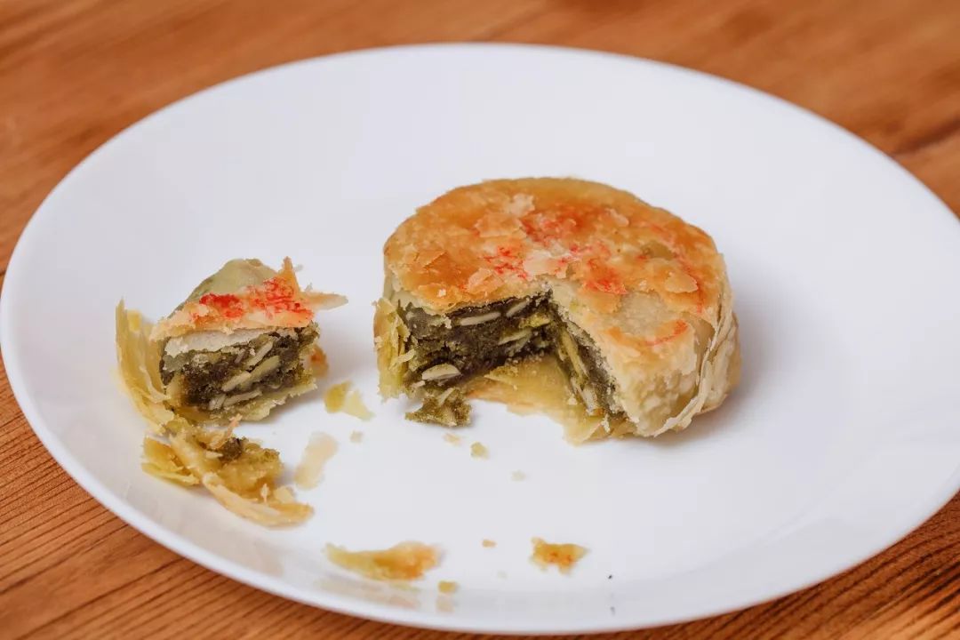 奇葩月饼大赏 | 吃了这些月饼,我们觉着五仁挺好的