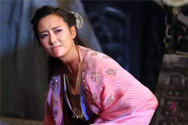 《花千骨》六大配角现状:有人出轨有人油腻,而他的作品相继扑街
