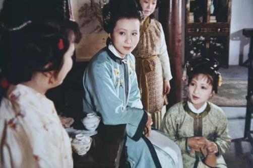 《红楼梦》里的探春,被迫远嫁异乡,给现代女子带来一个启示