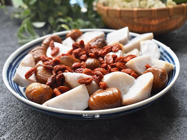 秋天就该多吃这食材,比大鱼大肉便宜又营养,蒸一蒸好吃又健康