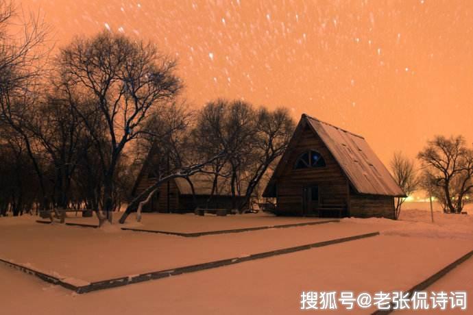 清代词人穷困潦倒,写下最悲伤告别母亲的诗句,最后七字最为扎心