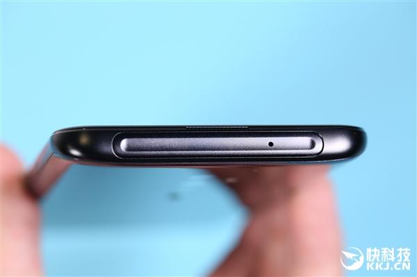 升降式前置+超级防抖四摄!OPPO Reno2开箱图赏
