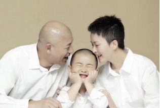 他是顶级好男人,为妻子做丁克照顾聋哑岳父母,今孩子7岁太圆满