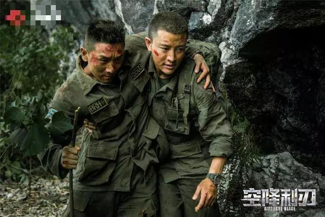贾乃亮为剧减重20斤,场景比陈晓新剧真实,《士兵突击》的他惊现