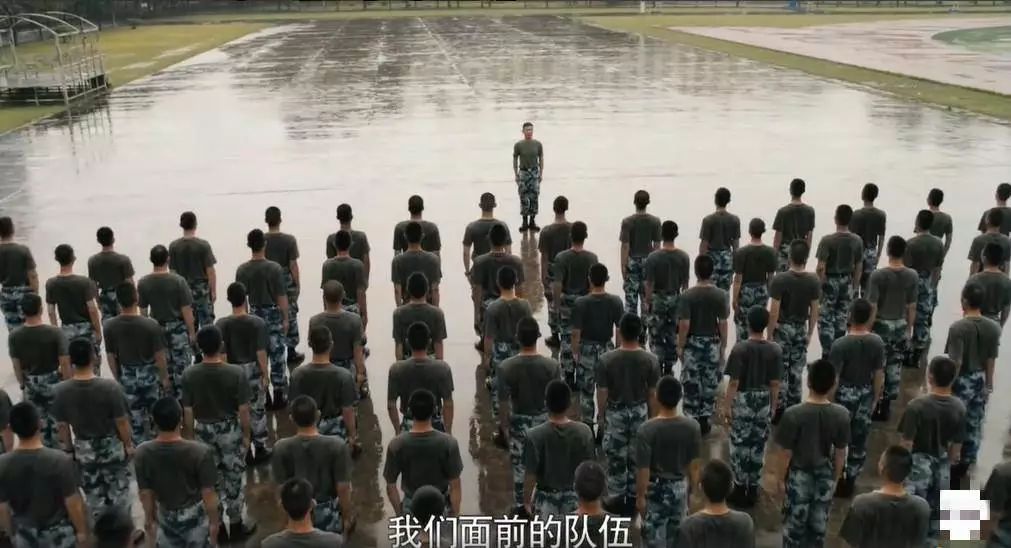 贾乃亮为剧减重20斤,场景比陈晓新剧真实,《士兵突击》的他惊现