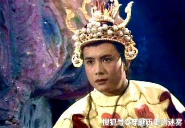 唯一不上封神榜也能成神的人,他后台有多硬,为何能避过封神榜