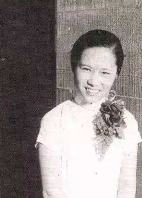 比林徽因更美,穿旗袍研究原子弹,她是应该拿诺贝尔奖的中国女人