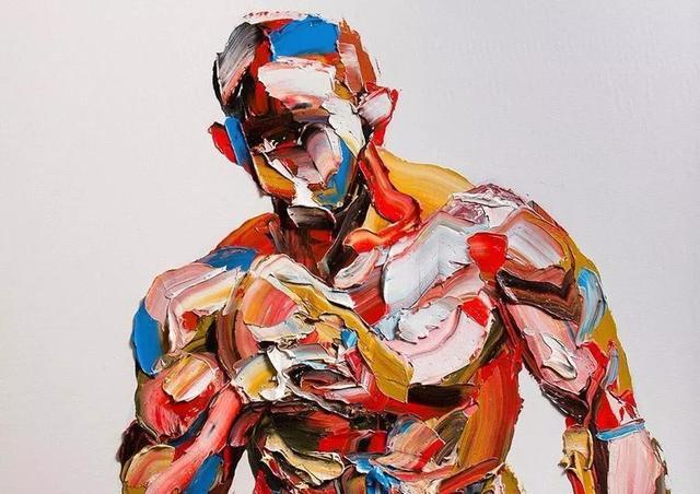 画的作品像钢铁侠,用刀和颜料刮出来的人物,另类的人体绘画