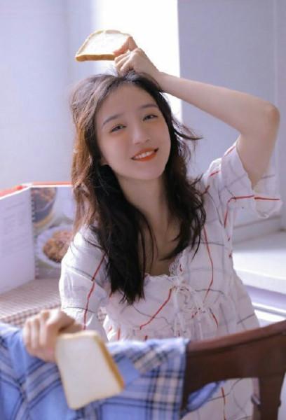 「刘露」大闹火车站!我是公众人物你完了!竟是芒果TV签约艺人