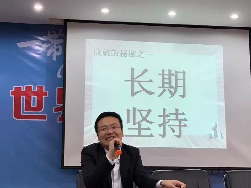 全球象棋双人赛首日:许银川/豪威二连胜 选手兵分三路做推广