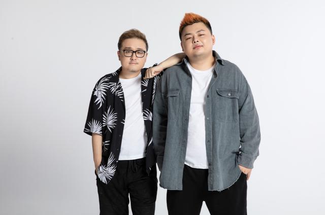 LOL:孙亚龙回家休养,父母却意外出镜?电竞巨婴实锤了