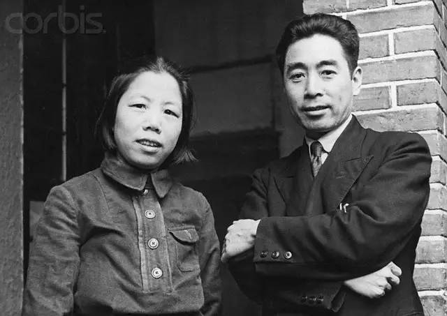周总理一生共写了74封情书,没有一句“我爱你”,却深情备至