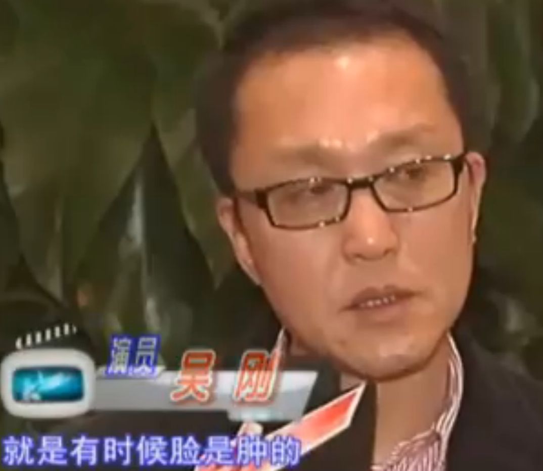 吴刚梁家辉还原两大经典剧作,一人湿了眼眶,一人向女儿发火
