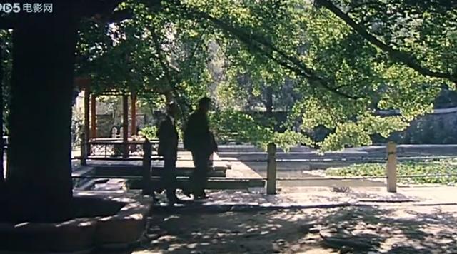 《决胜时刻》热映,值得一看的香山及双清别墅的真貌与影像塑造