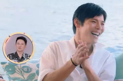 郭碧婷车内捂脸大哭!向佐黑脸不理妻子呼唤,生气拉扯其行李
