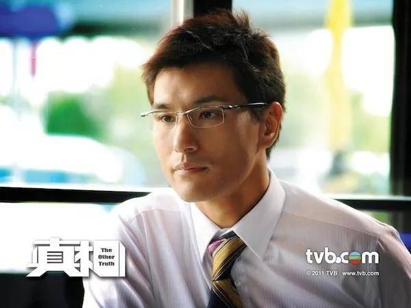 TVB视帝新剧与老婆的两位好姐妹陷三角恋 笑言身边全是打小报告的