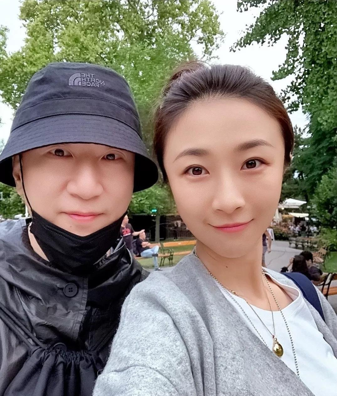 戏内揽姚晨江疏影入怀,戏外独爱一人,他娶小15岁娇妻家庭美满