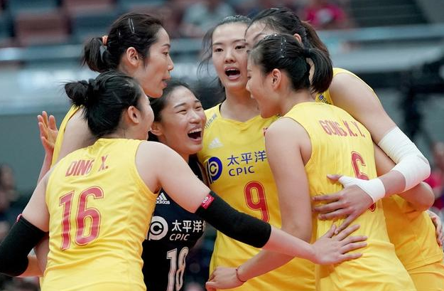 恭喜中国女排!中国女排10连胜提前夺冠,造世界杯首个五冠王